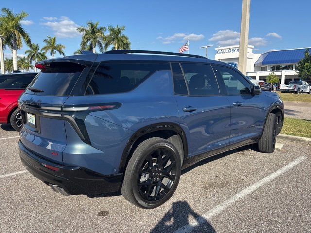 2024 Chevrolet Traverse RS photo 3
