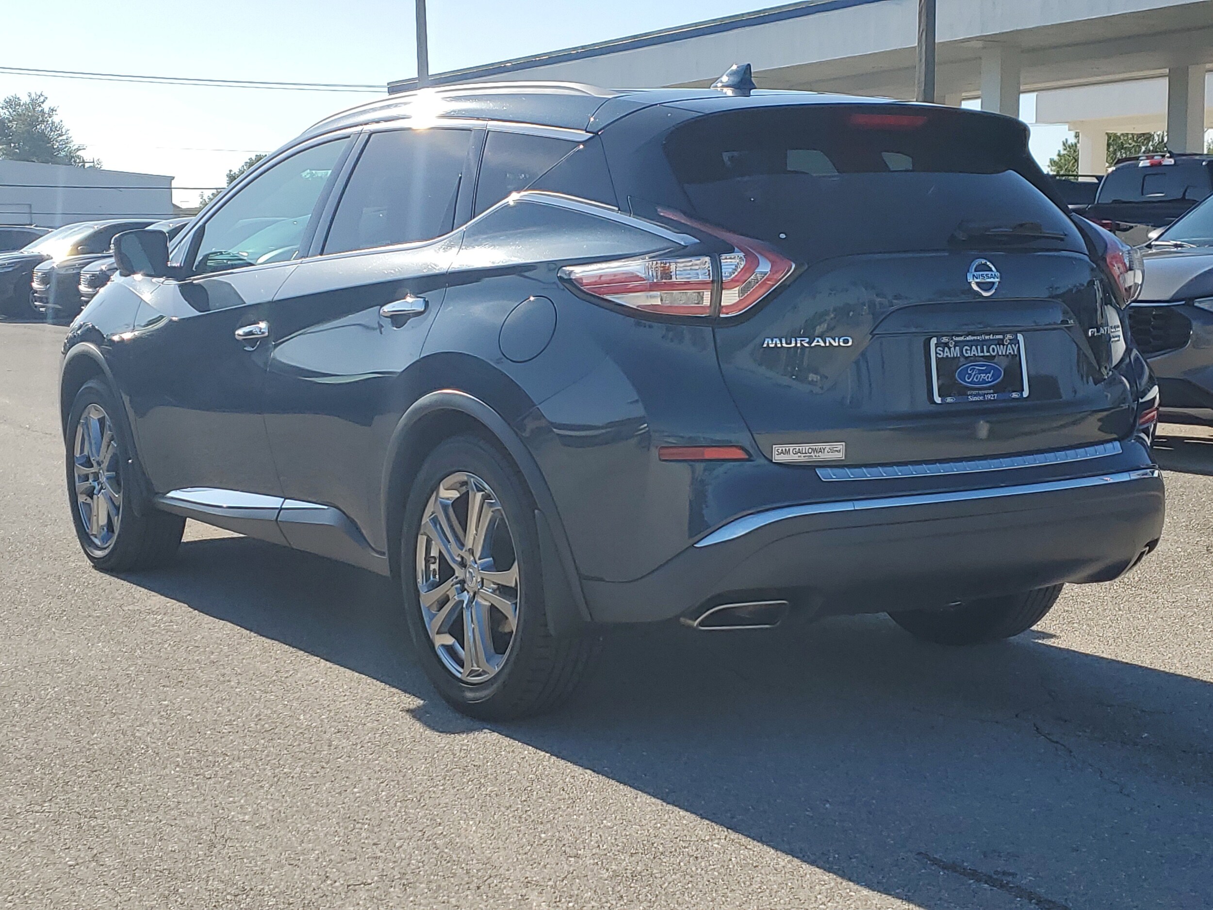 2016 Nissan Murano Platinum photo 2
