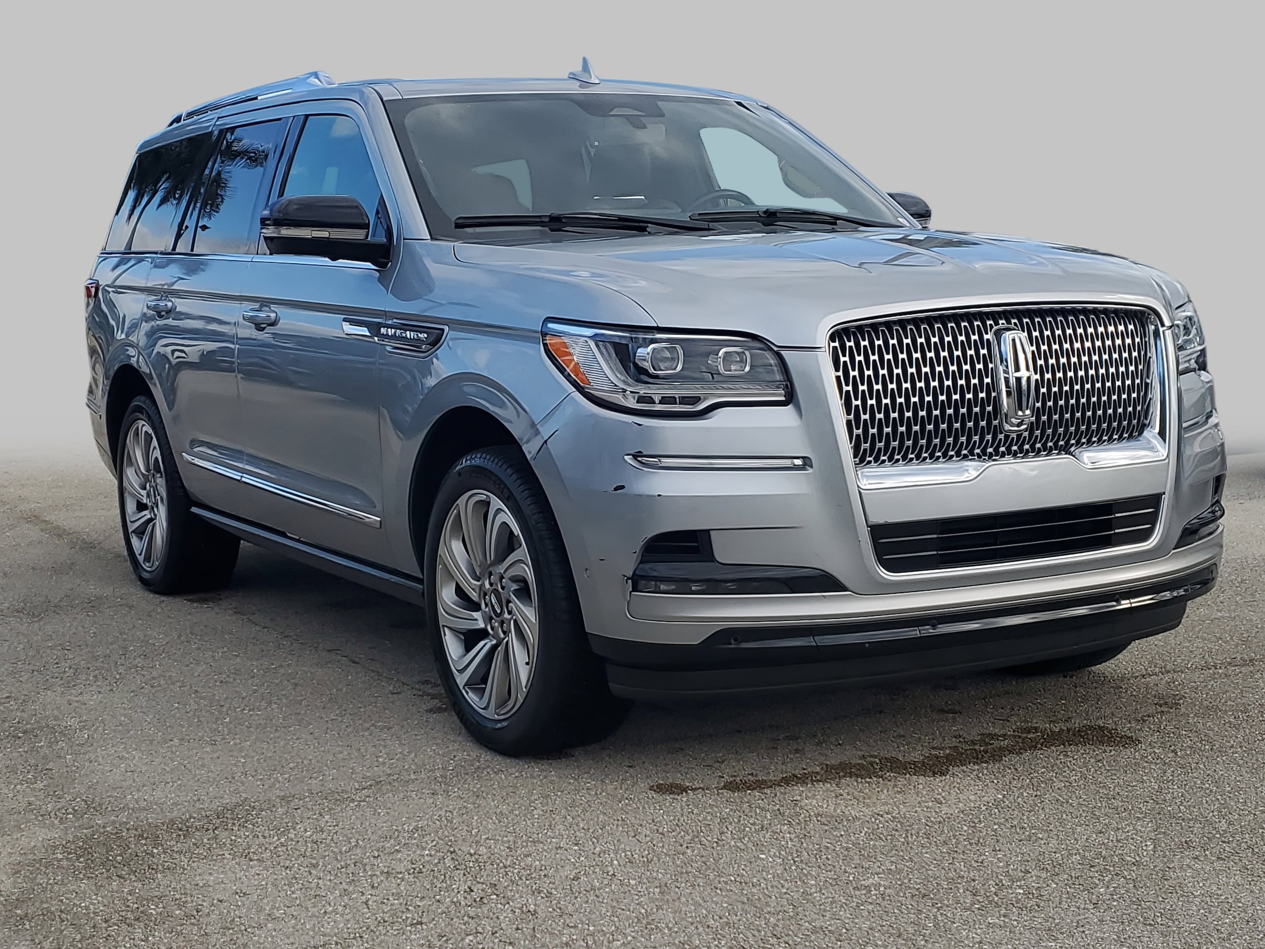 2022 Lincoln Navigator Reserve's photo