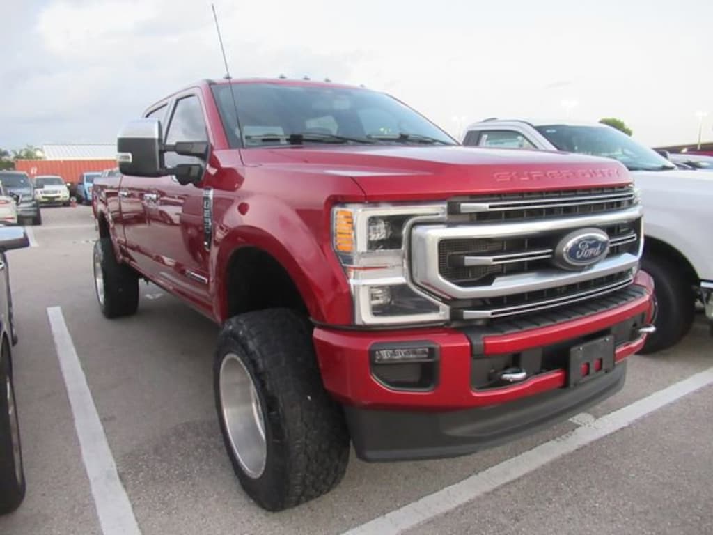 Used 2022 Ford F-250 Platinum Crew Cab Truck
