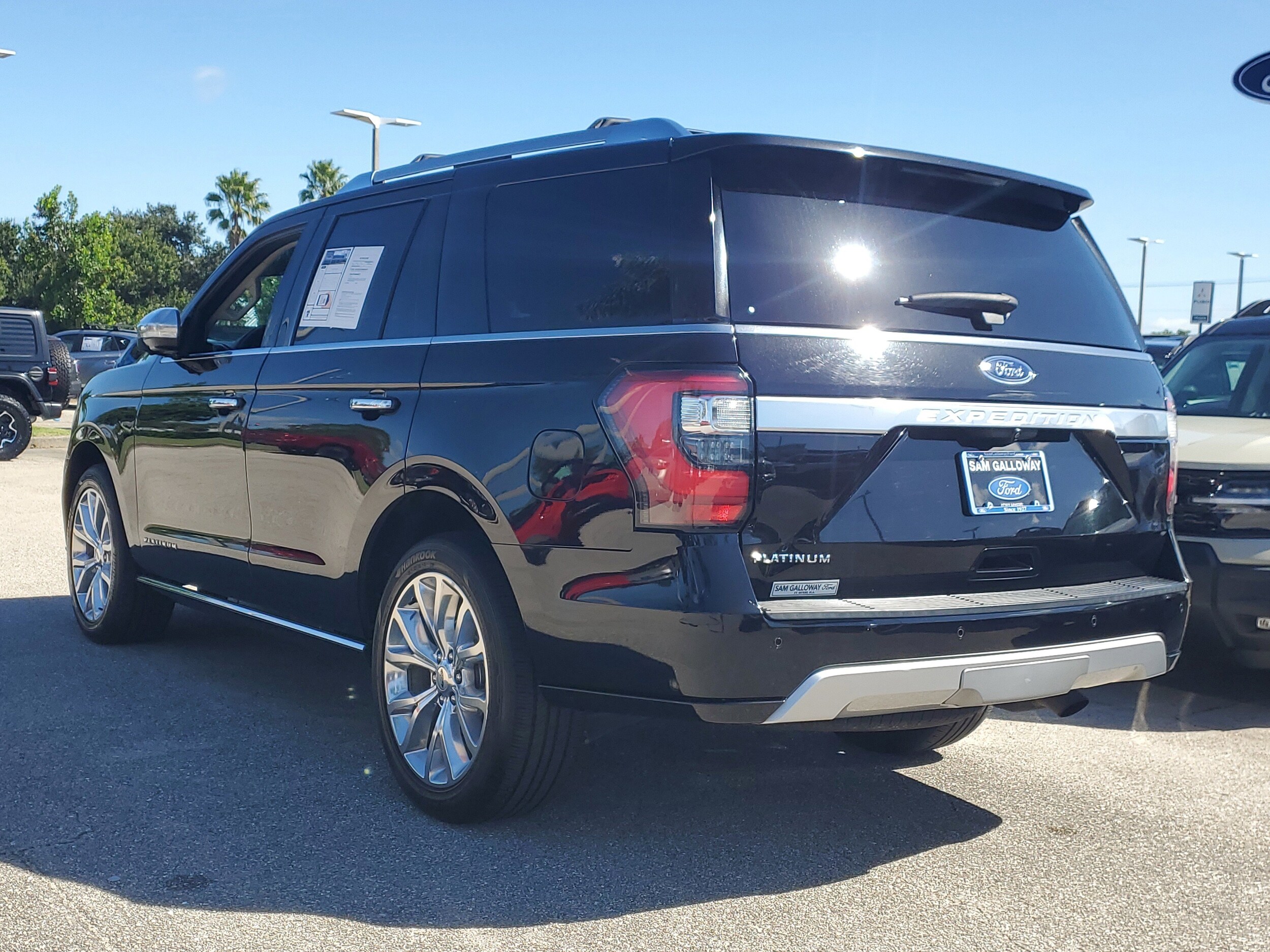 2019 Ford Expedition Platinum photo 4