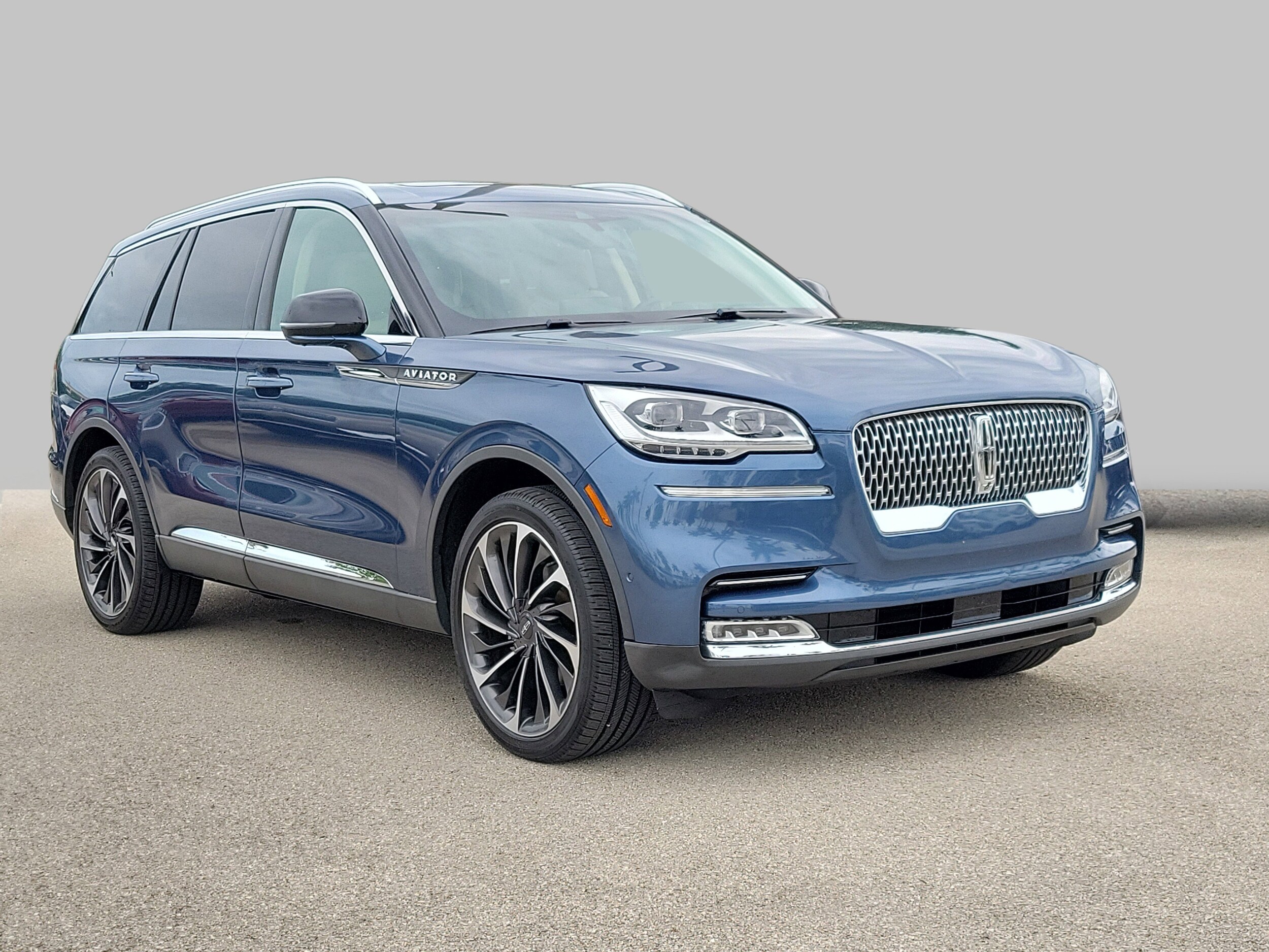 2020 Lincoln Aviator Reserve AWD's photo