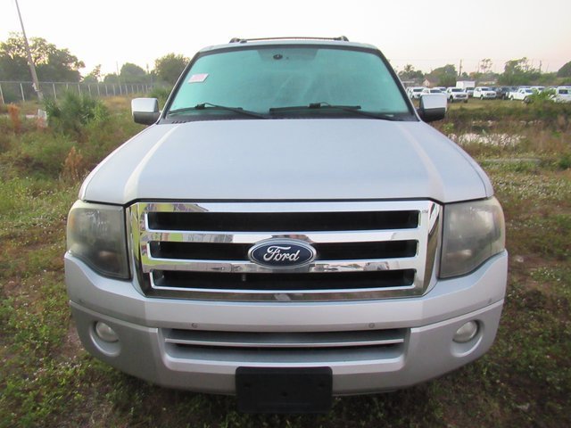 2013 Ford Expedition Limited photo 2