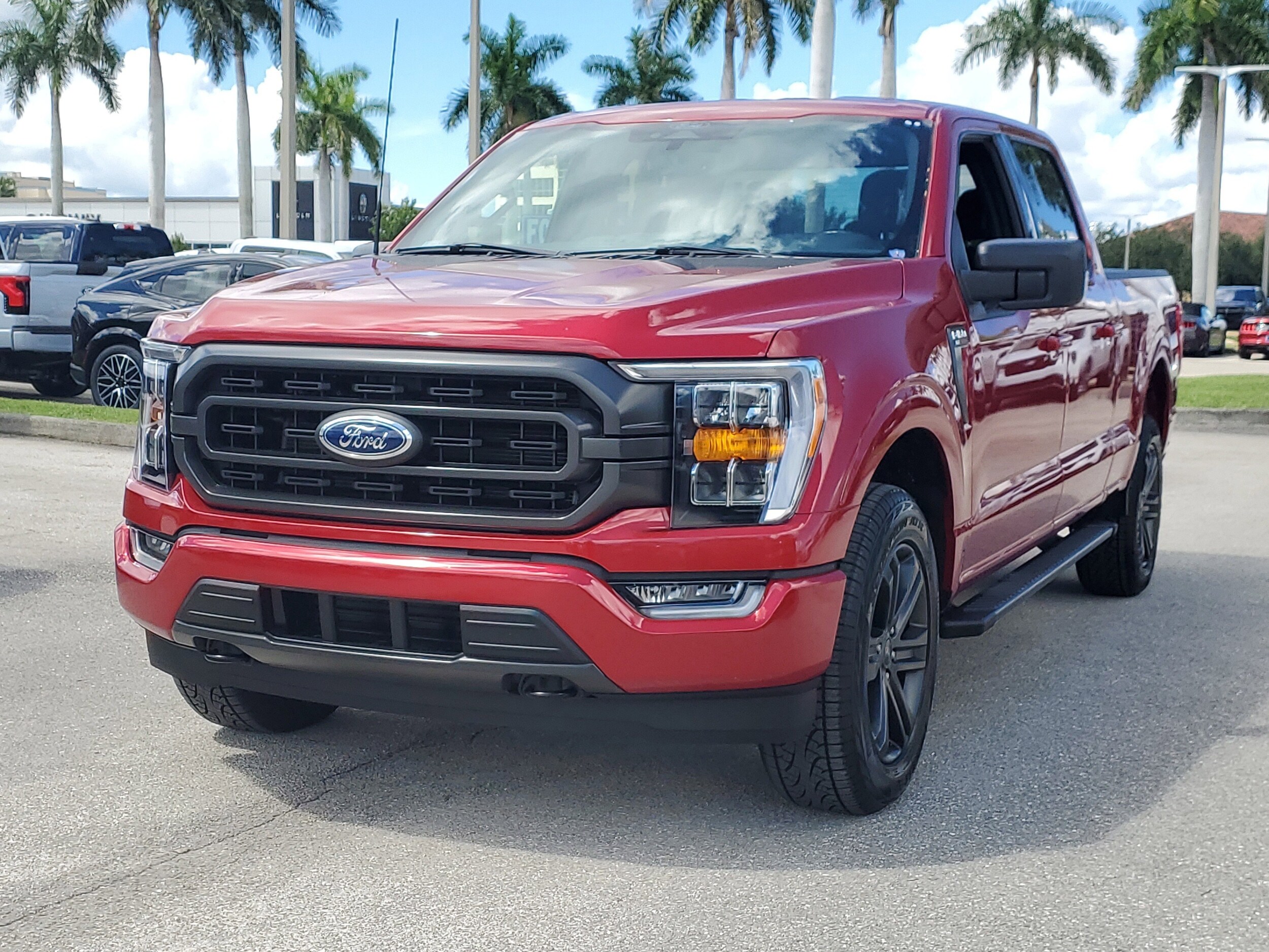2022 Ford F-150 XLT photo 3