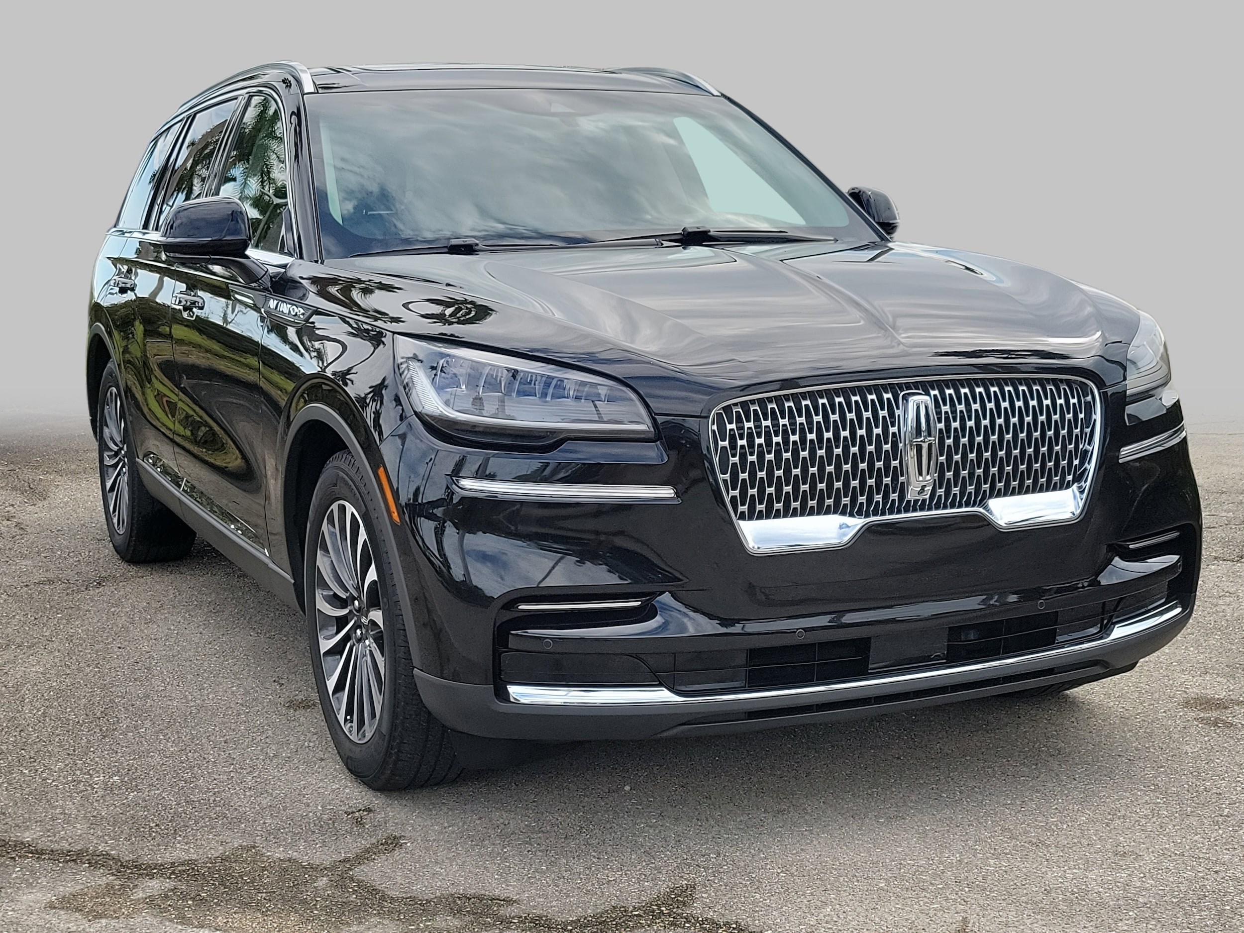 2023 Lincoln Aviator Reserve's photo