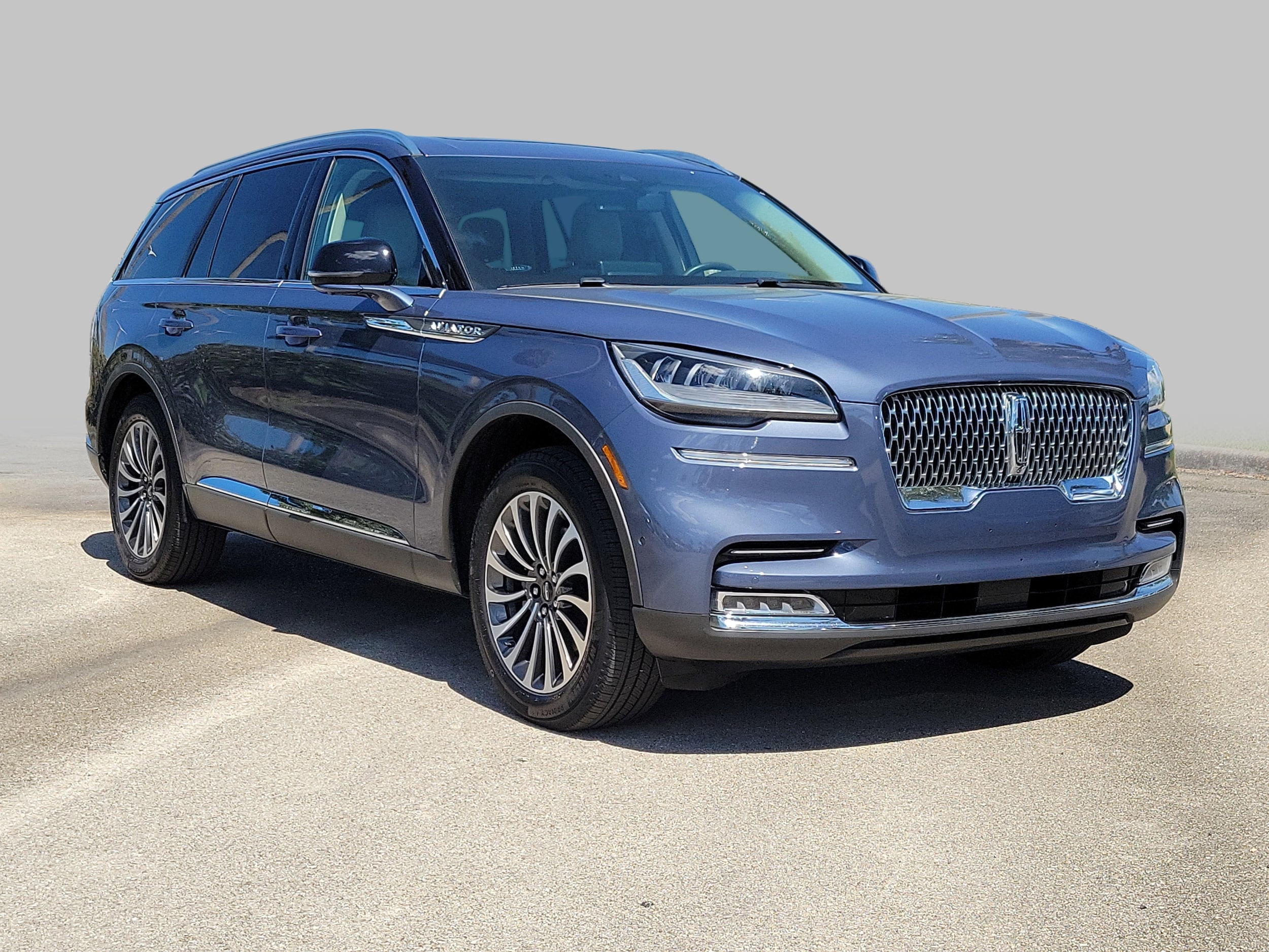 2021 Lincoln Aviator Reserve AWD's photo