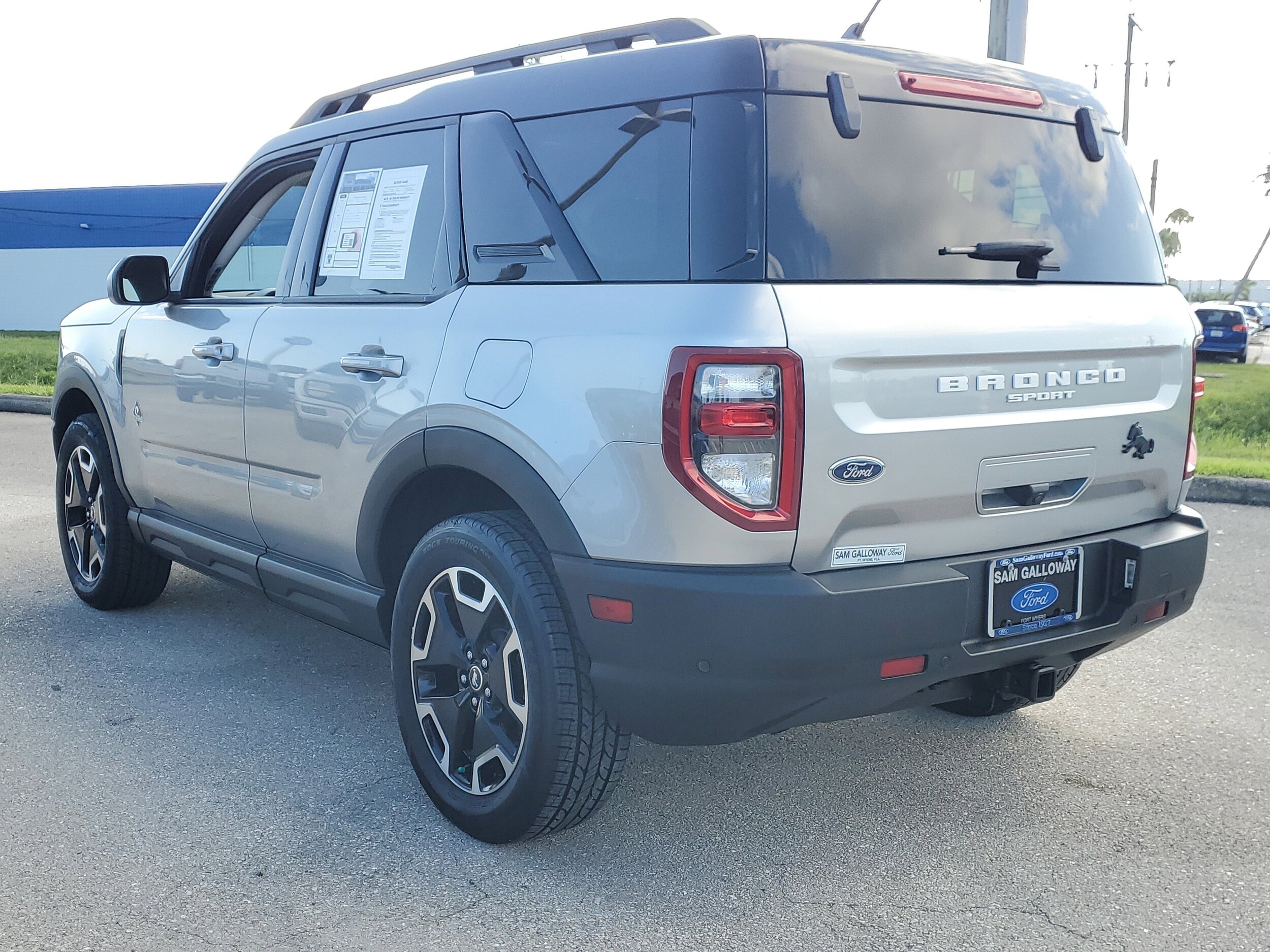 2023 Ford Bronco Sport Outer Banks photo 4