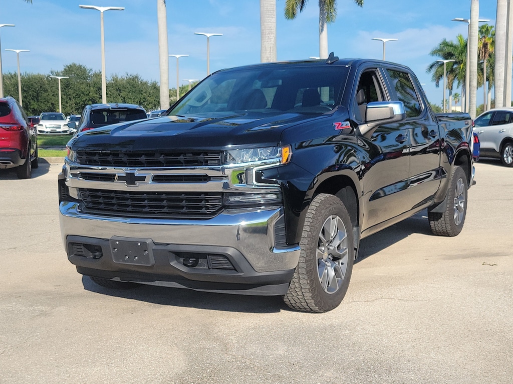 Certified 2021 Chevrolet Silverado LT CREW CAB SHORT BED TRUCK