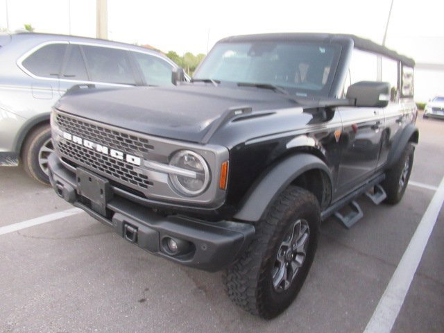 2022 Ford Bronco Badlands photo 3