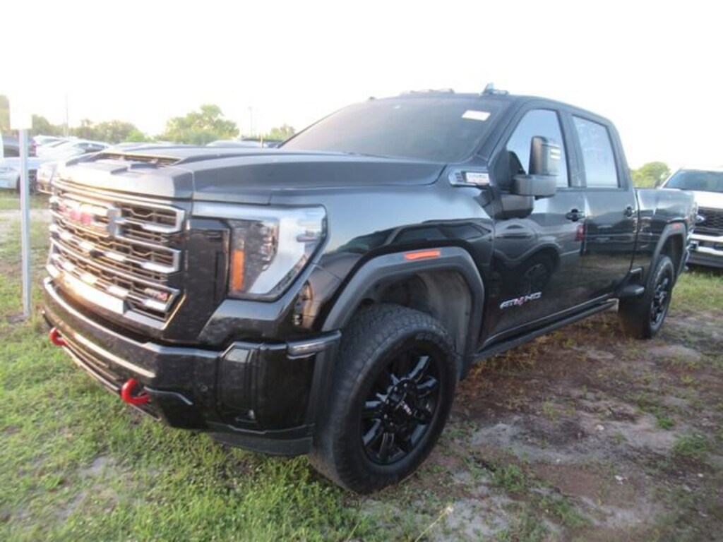 Used 2025 GMC Sierra 2500HD AT4 Crew Cab Short Bed Truck