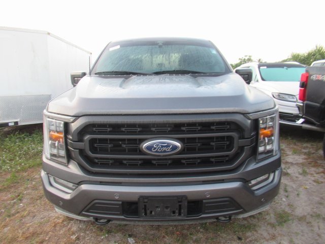 2021 Ford F-150 XLT photo 2