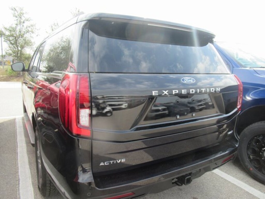 Used 2025 Ford Expedition MAX Active SUV