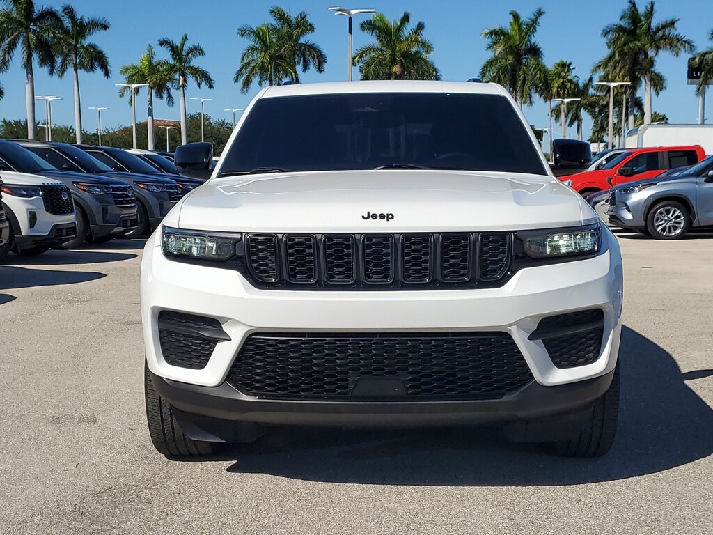 Certified 2023 Jeep Grand Cherokee Laredo SUV
