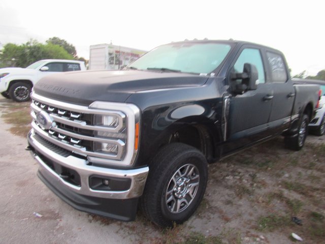 2023 Ford F-250 Lariat photo 3