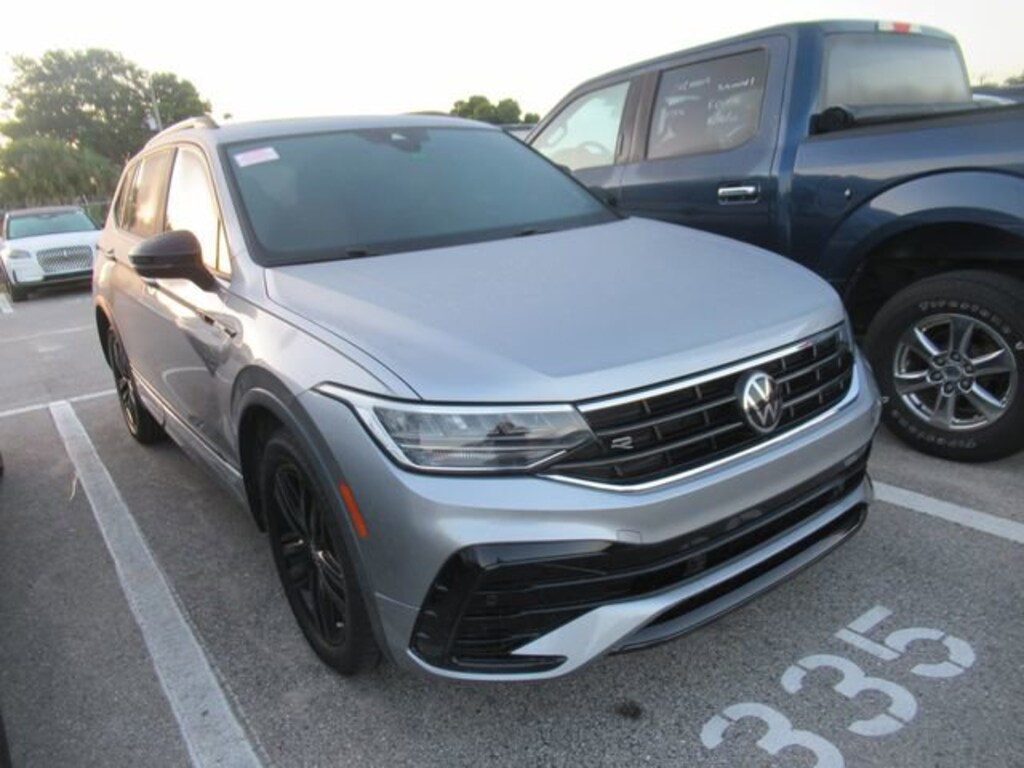 Used 2022 Volkswagen Tiguan 2.0T SE R-Line Black SUV