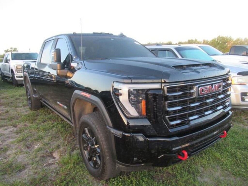 Used 2025 GMC Sierra 2500HD AT4 Crew Cab Short Bed Truck