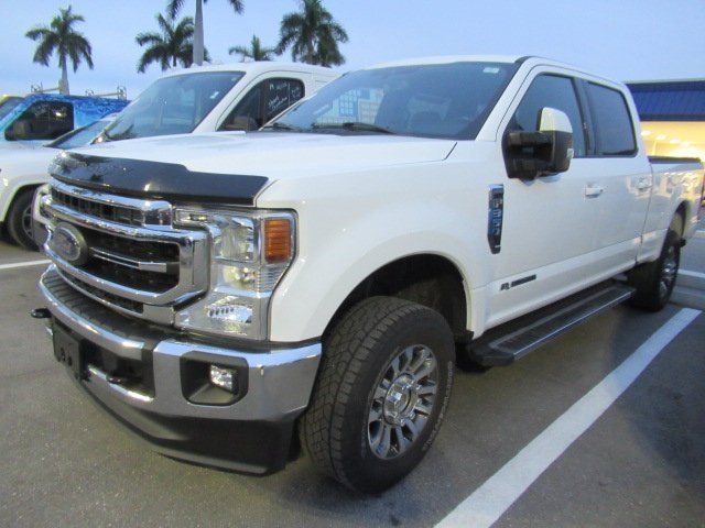2022 Ford F-350 Lariat photo 3