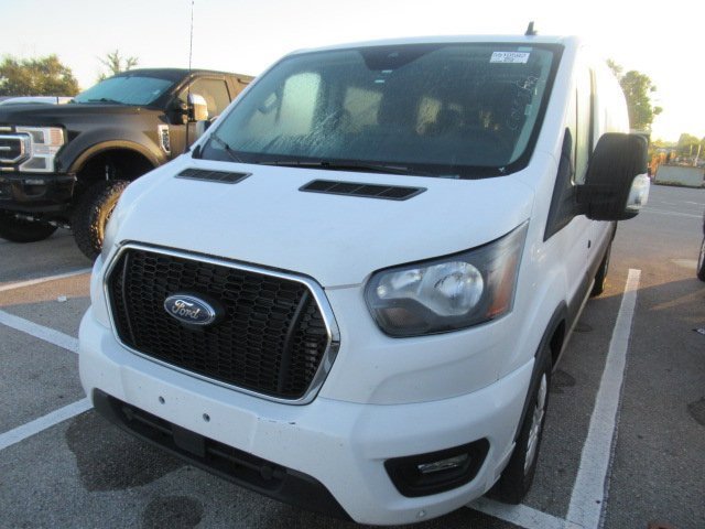 2023 Ford Transit XLT photo 3