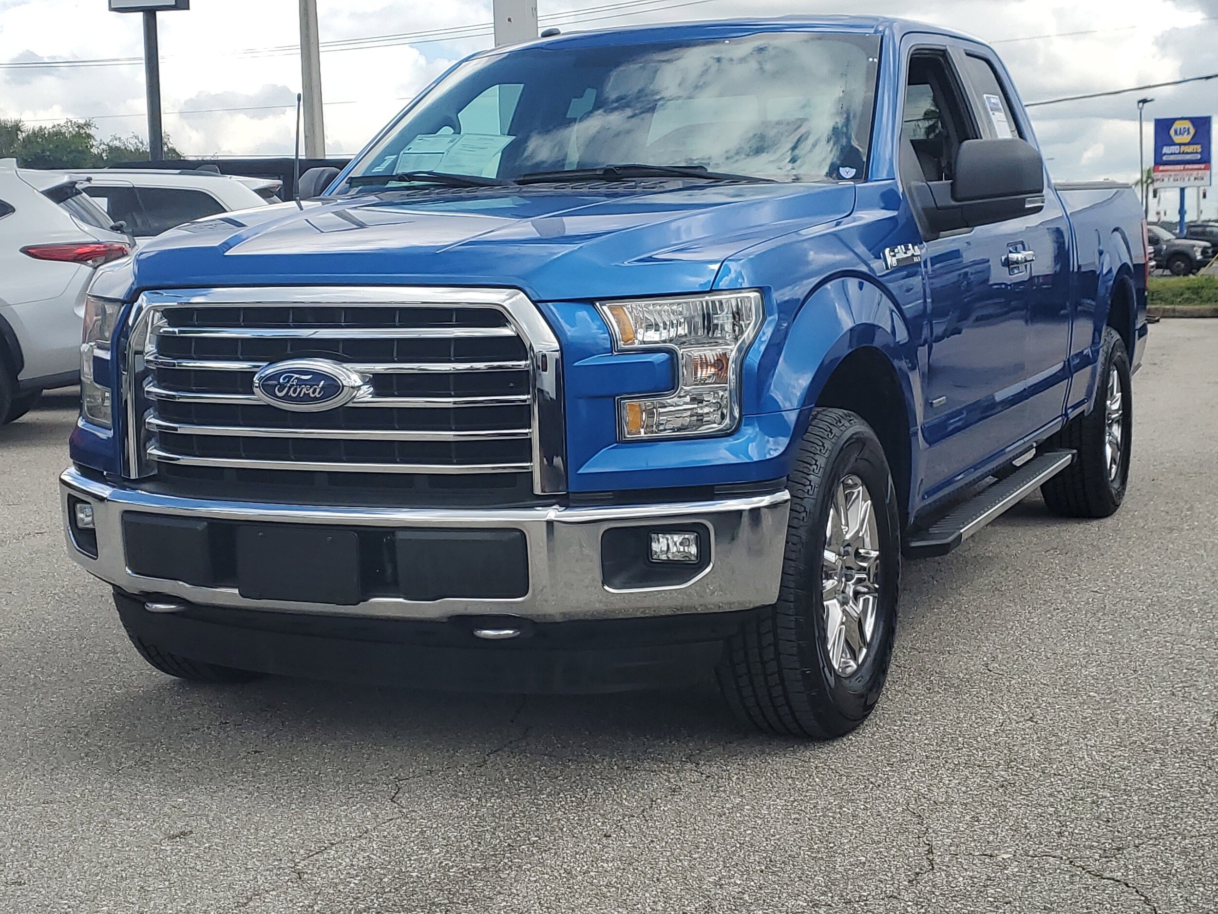 2016 Ford F-150 XLT photo 2