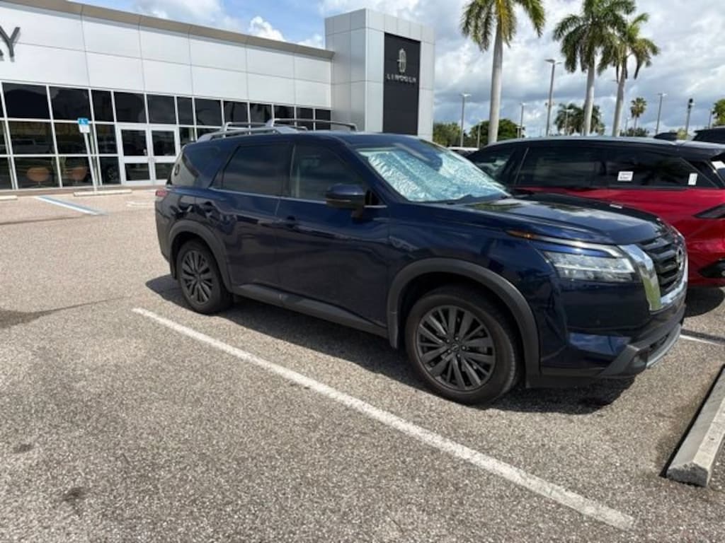 Certified 2022 Nissan Pathfinder SL SUV