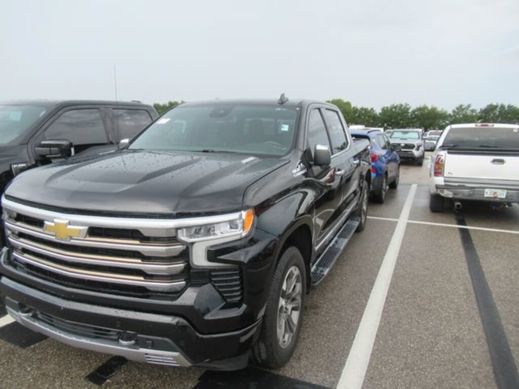 Certified 2022 Chevrolet Silverado High Country CREW CAB SHORT BED TRUCK