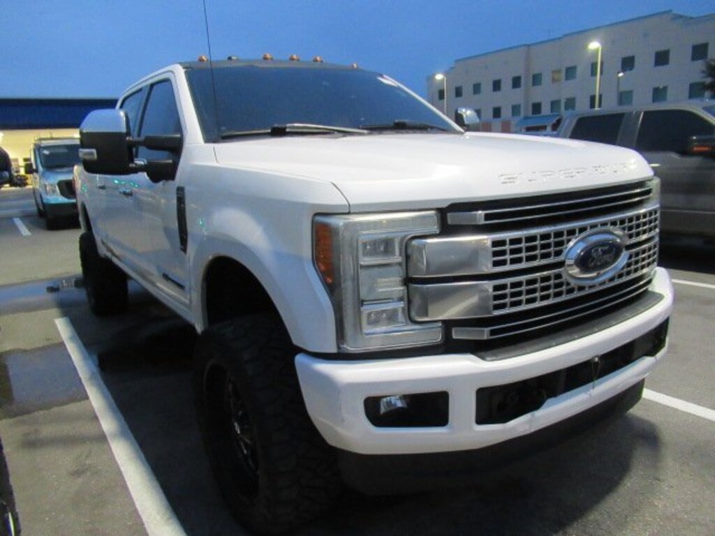 Used 2017 Ford Super Duty F-250 SRW Platinum Platinum 4WD Crew Cab 6.75 Box