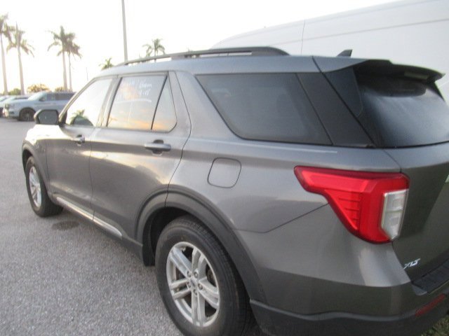 2021 Ford Explorer XLT photo 4