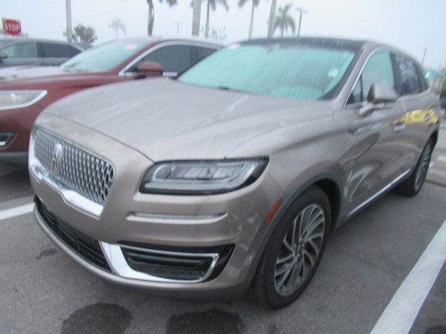 2019 Lincoln Nautilus Reserve photo 3