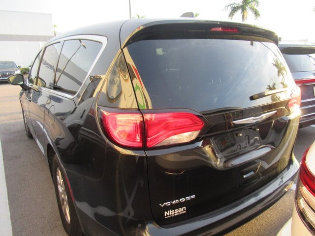 2024 Chrysler Voyager LX photo 4