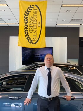 Staff member Geoff from 221749150a8a