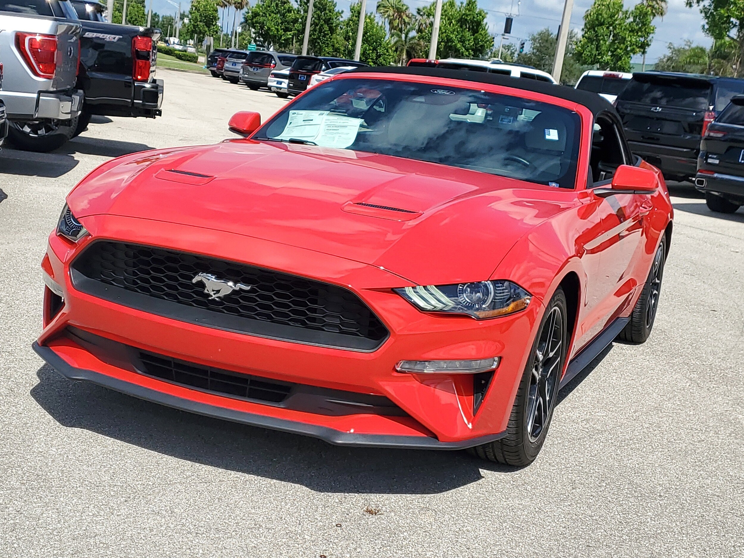2022 Ford Mustang EcoBoost Premium Convertible photo 3