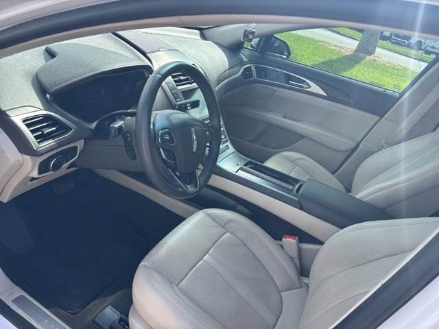 2019 Lincoln MKZ Reserve photo 3