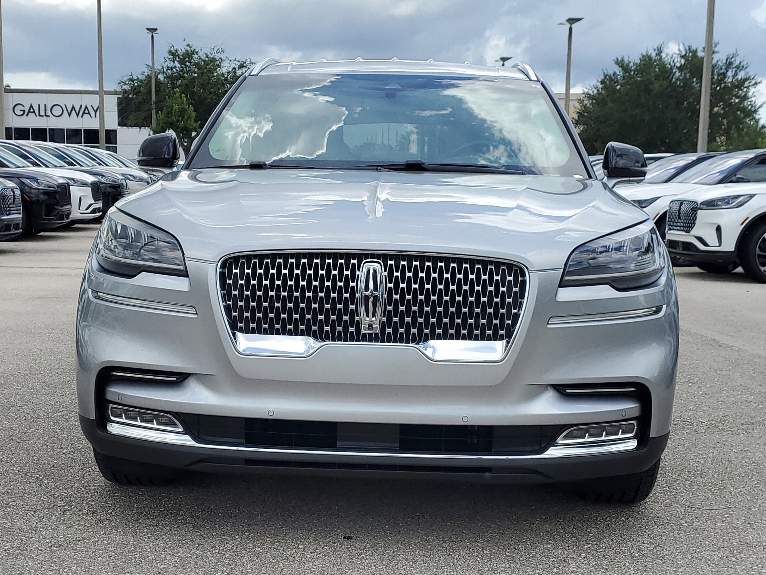 2020 Lincoln Aviator Reserve photo 2