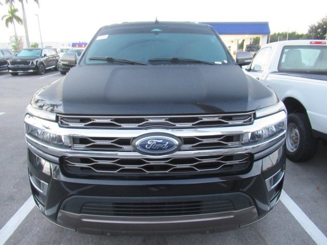 2023 Ford Expedition MAX King Ranch photo 2