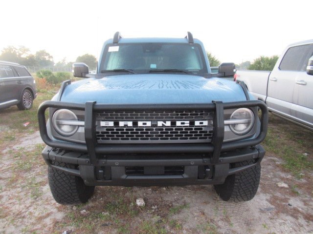 2022 Ford Bronco Badlands photo 2