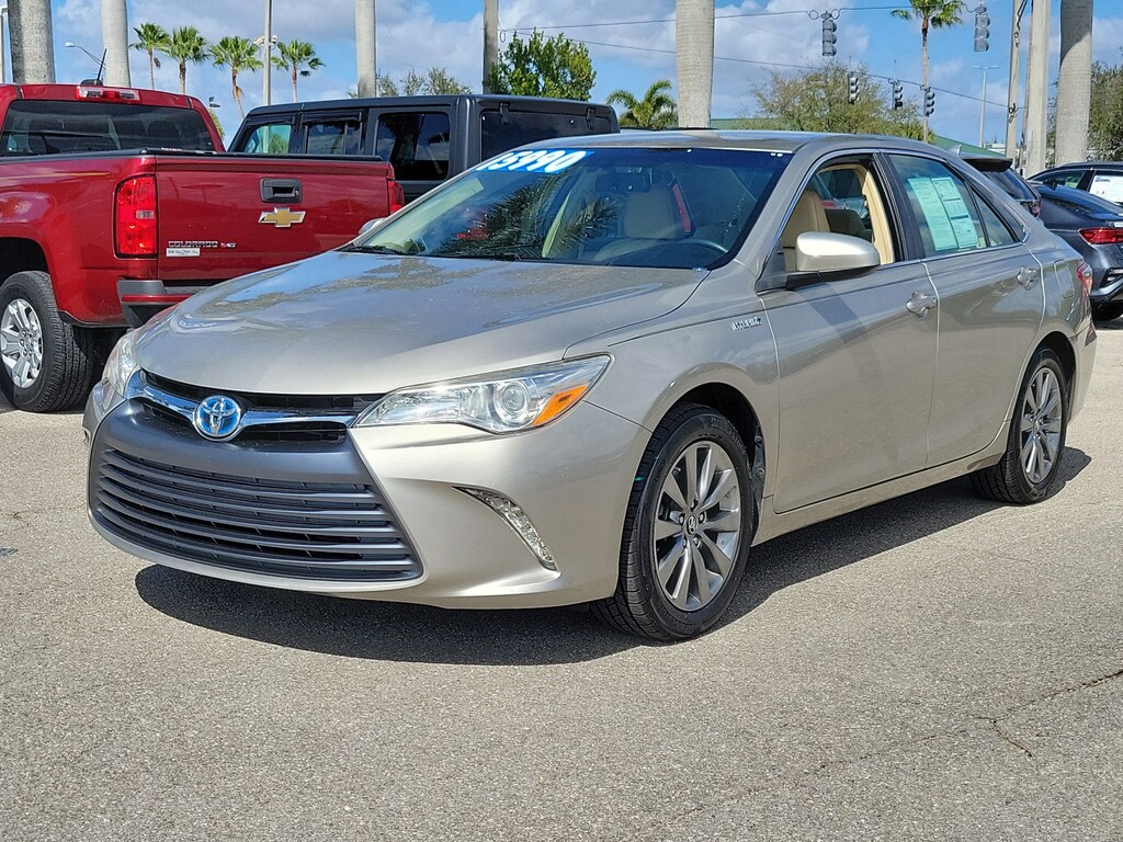 Certified 2017 Toyota Camry SE SEDAN