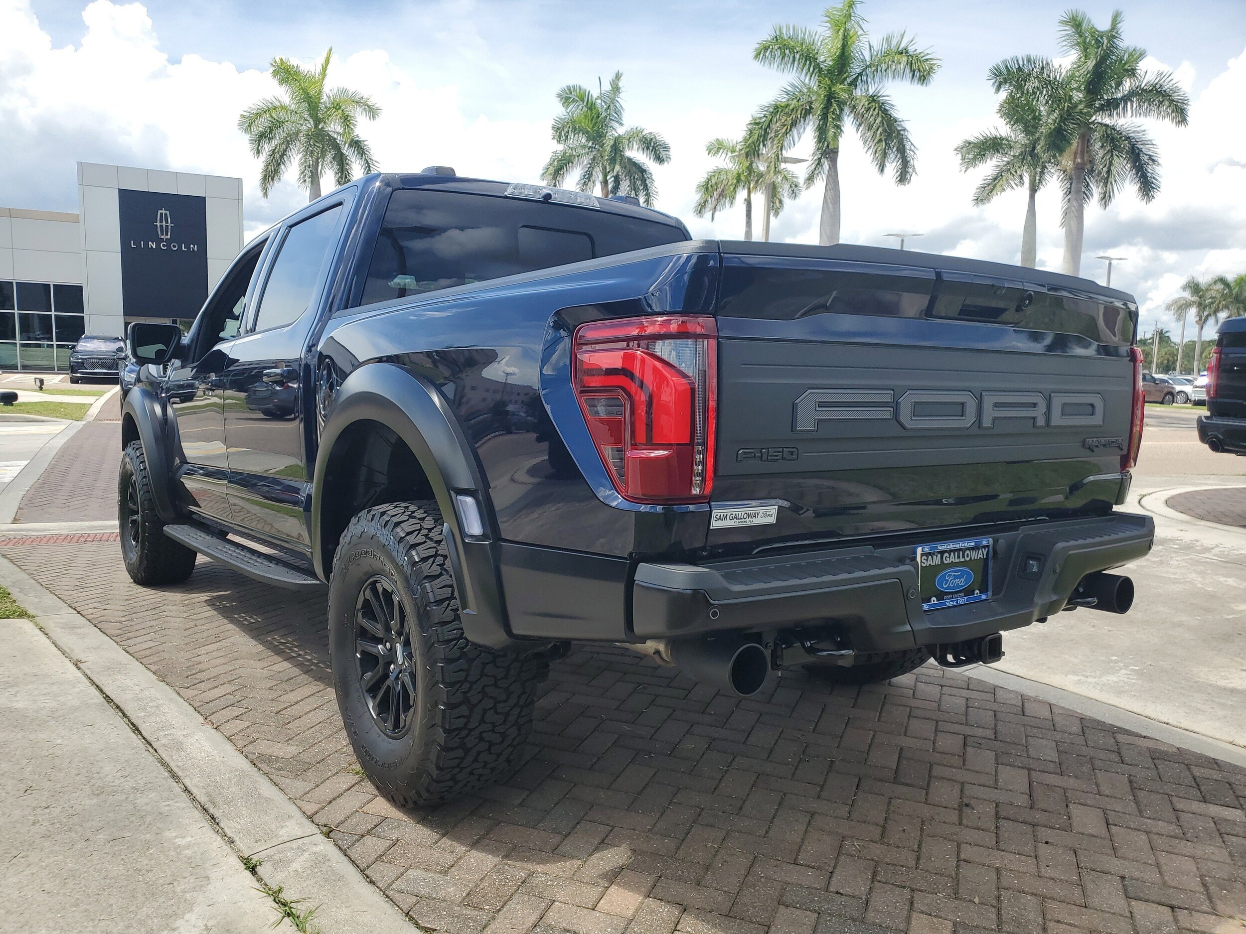 2024 Ford F-150 Raptor photo 4
