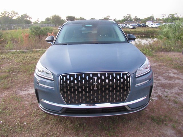 2024 Lincoln Corsair Reserve photo 2