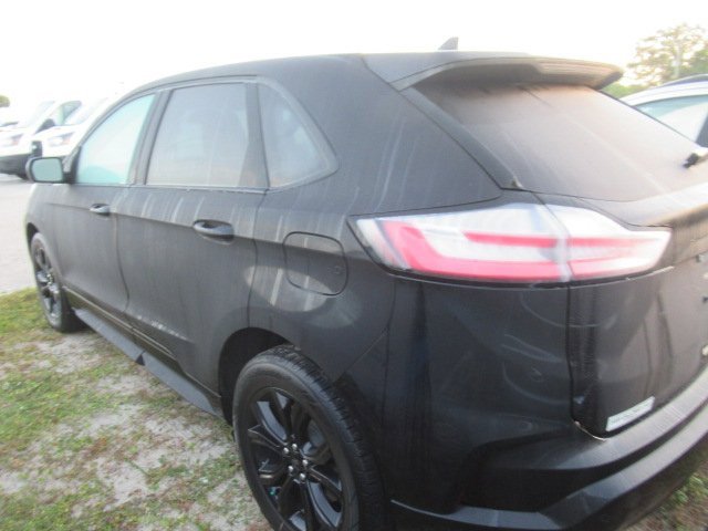 2022 Ford Edge SE photo 3