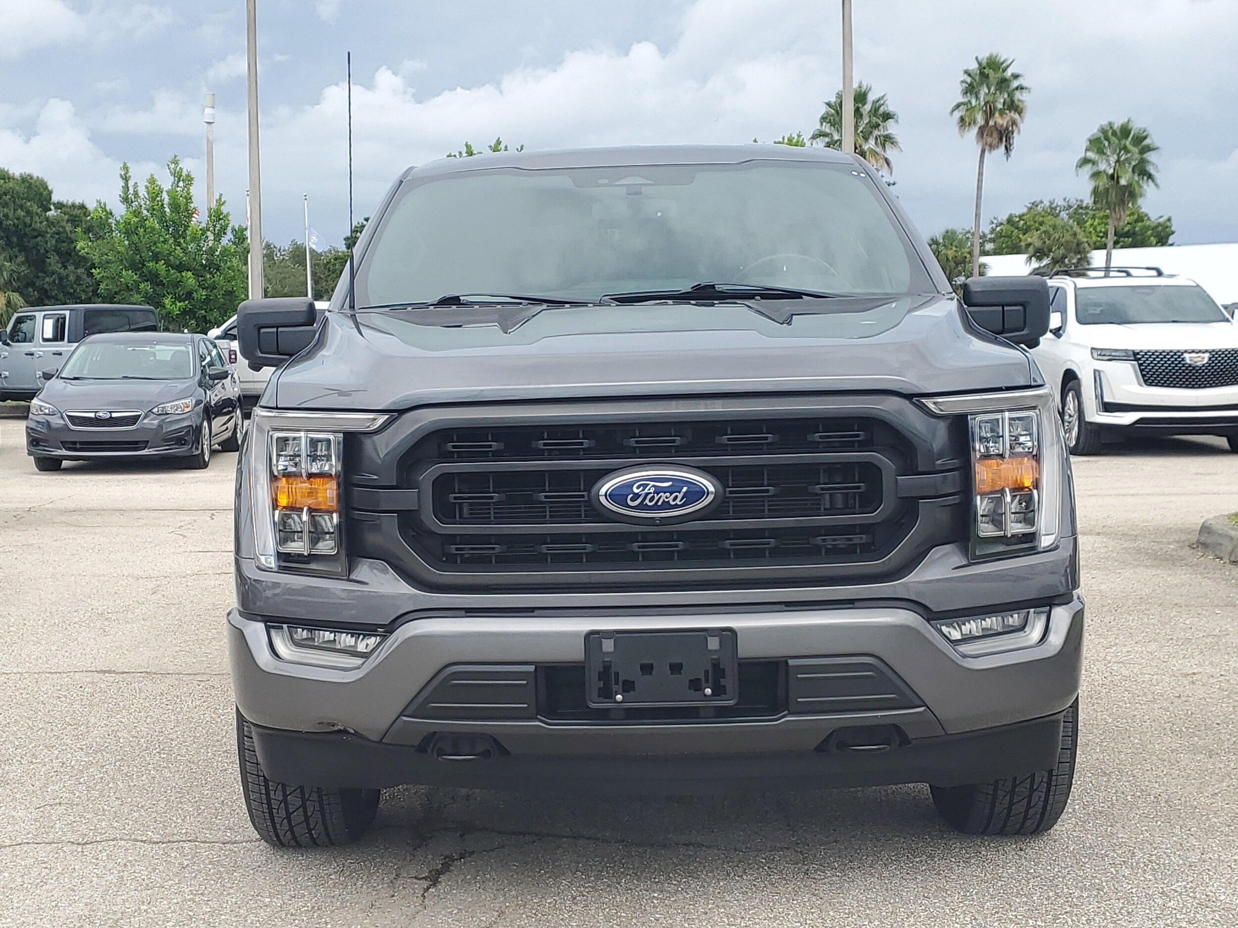 2022 Ford F-150 XLT photo 2