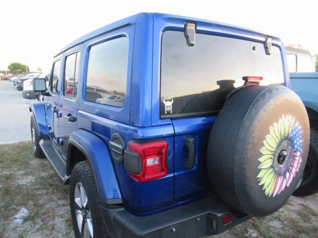 Used 2020 Jeep Wrangler Unlimited Sahara SUV