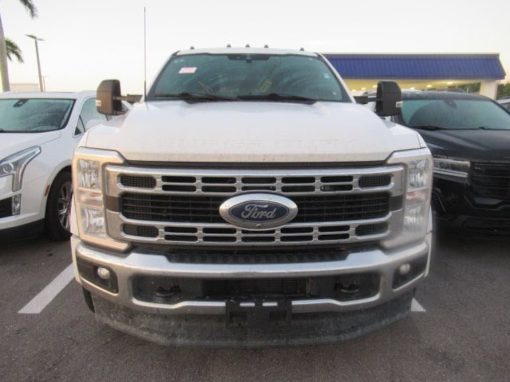 Certified 2023 Ford Superduty Incomplete XLT DRW CREW CAB LONG BED TRUCK