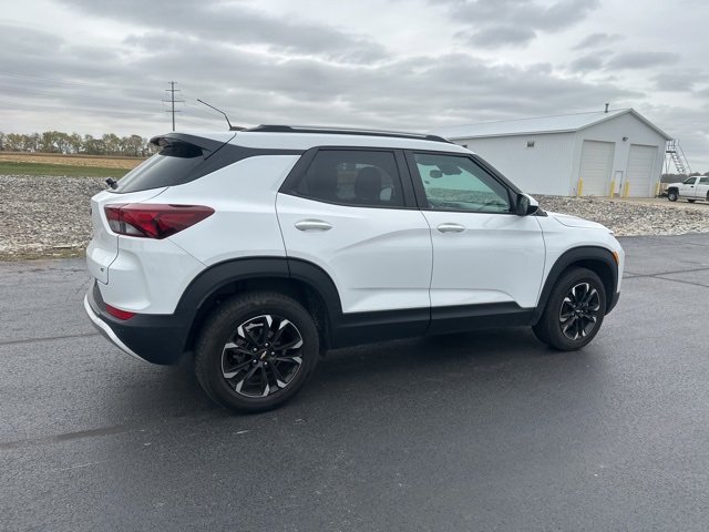 2021 Chevrolet Trailblazer LT photo 3