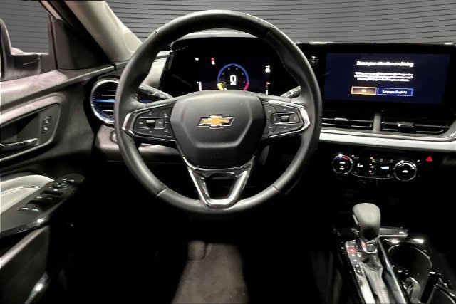 2025 Chevrolet Trax LT - Photo 8