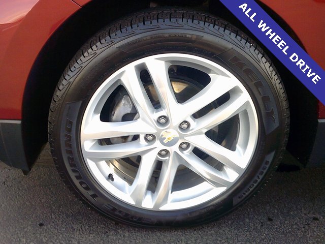 Used 2020 Chevrolet Equinox Premier with VIN 2GNAXYEX2L6227469 for sale in Daleville, IN