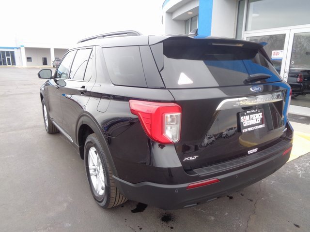 2022 Ford Explorer XLT photo 3