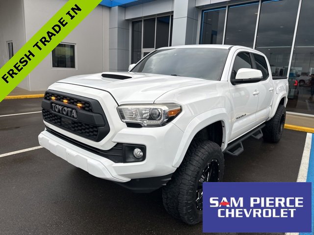 2019 Toyota Tacoma TRD Sport's photo