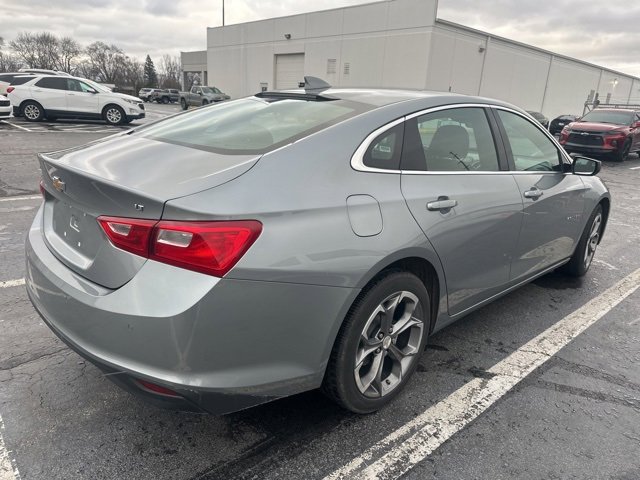 2024 Chevrolet Malibu 1LT photo 3