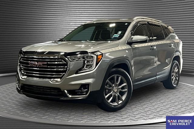 2024 GMC Terrain SLT FWD's photo
