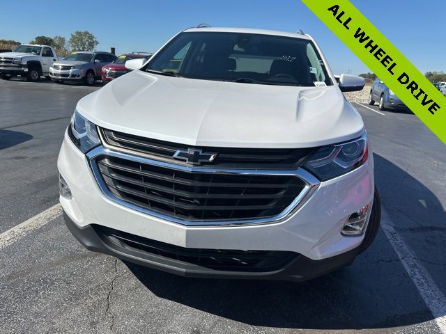 2020 Chevrolet Equinox LT photo 2